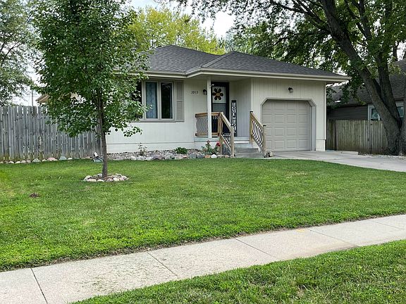 2nd image of 3913 Avenue D