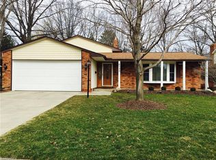 8733 Applewood Ct, Mentor, OH 44060