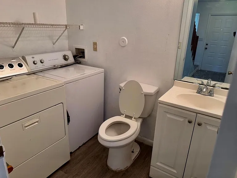 2305 Seaside Dr — Photo 7