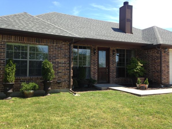 1009 Kiowa Dr E
