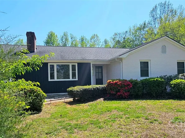 950 Blanton St, Columbus, NC 28722