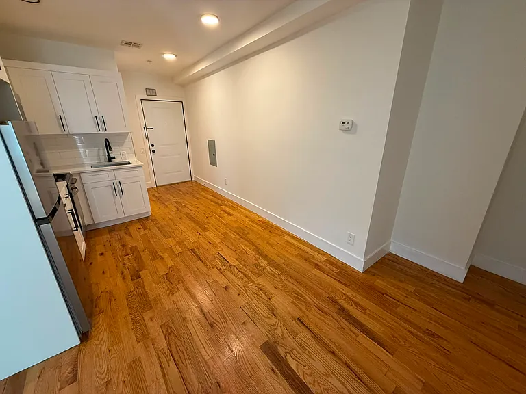 2521 West St #12E — Photo 6
