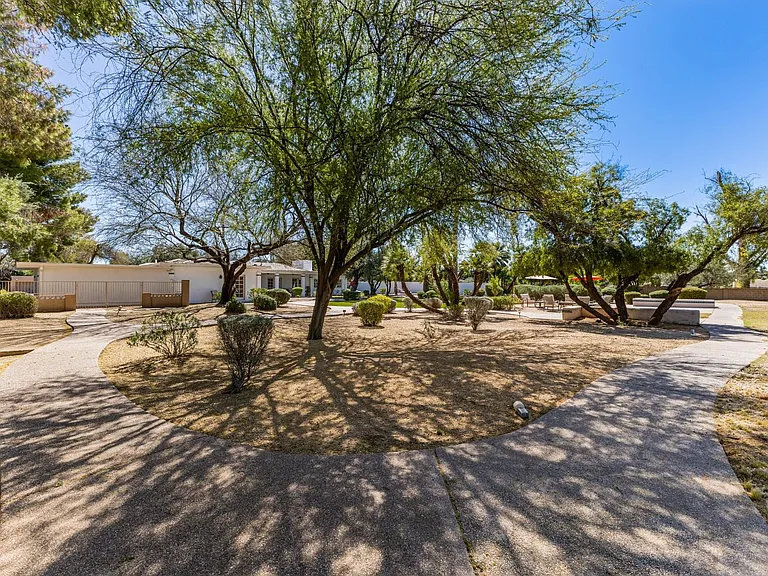 11832 N Oakhurst Way — Photo 83