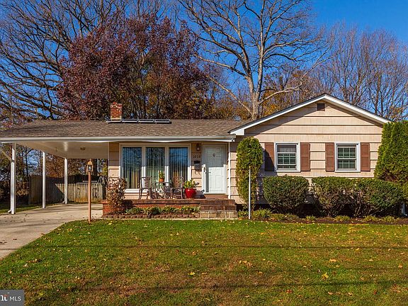 4th image of 1018 Neal Dr