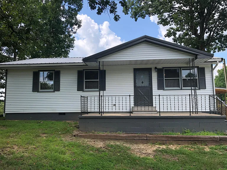 142 Railroad Hill Rd — Photo 2