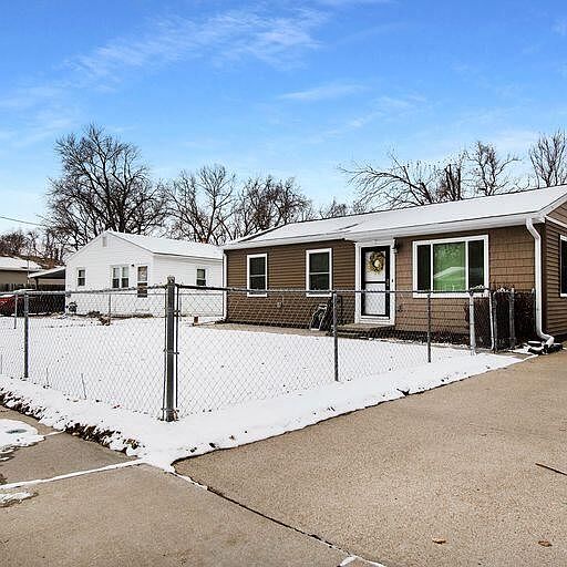 1st image of 2032 Westside Dr