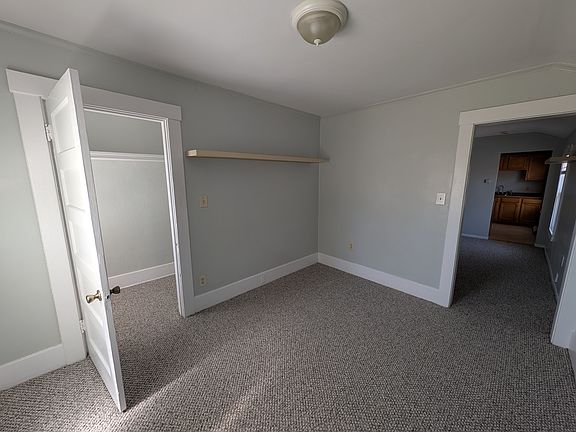 4th image of 831 21st St #2