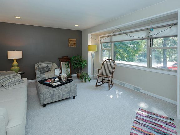 2506 Wellington Rd-104