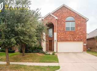 2808 Frontier Dr, Denton, TX 76210