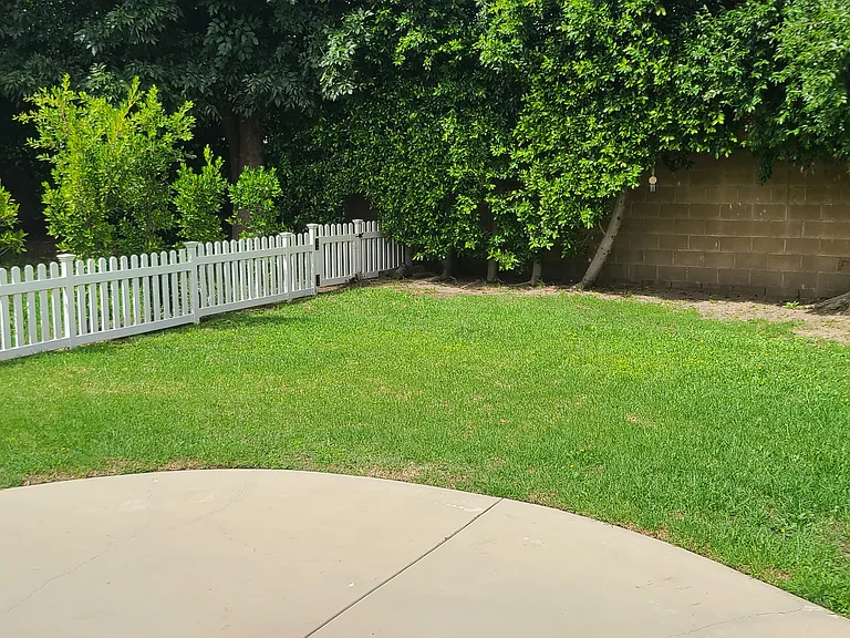 17255 Flanders St — Photo 21