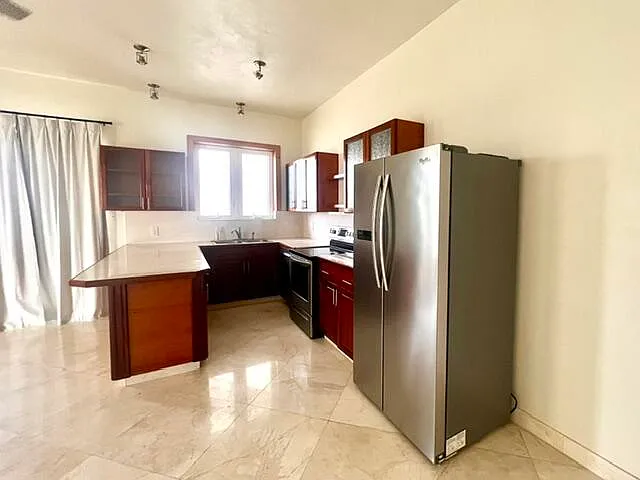 1 bed, $2,800 — Photo 4