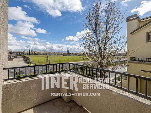 3rd image of 5598 Tares Cir