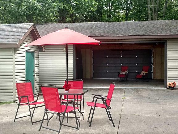 5th image of 2540 Lake Shore Dr