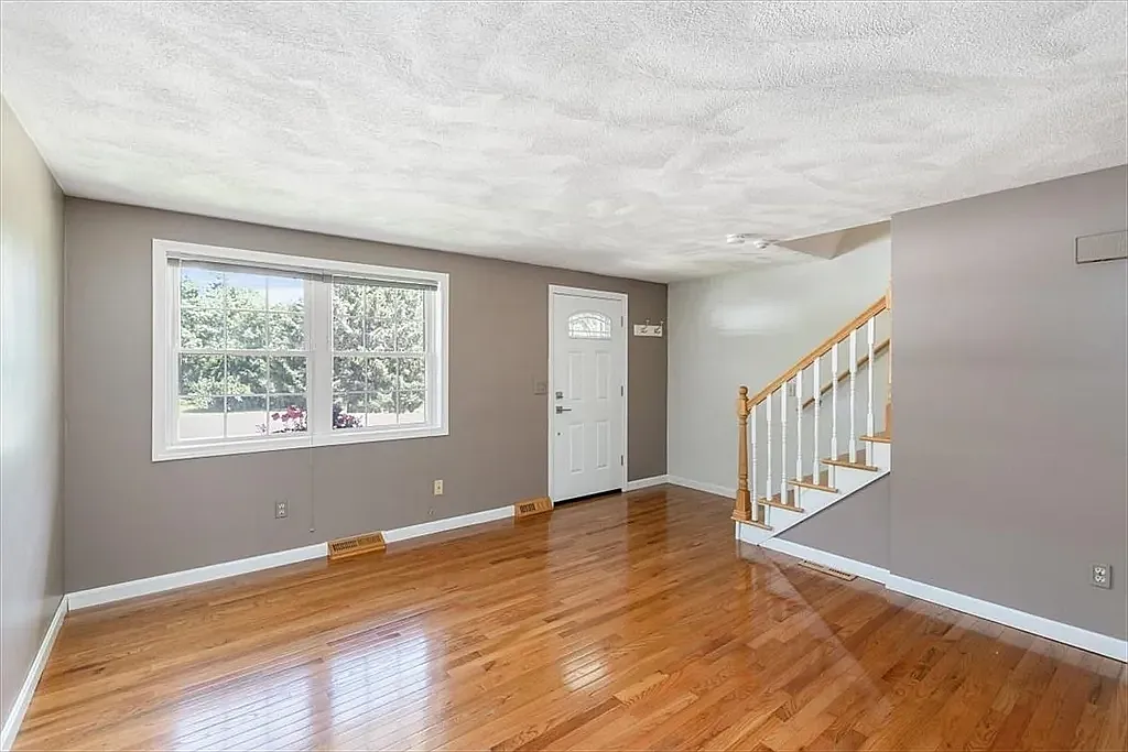 2 bed, 1116 sqft, $2,850 — Photo 3