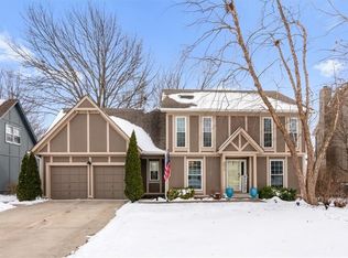 6017 W 158th St, Overland Park, KS 66223