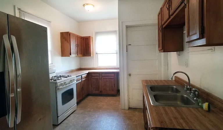 1806 John Ave — Photo 5