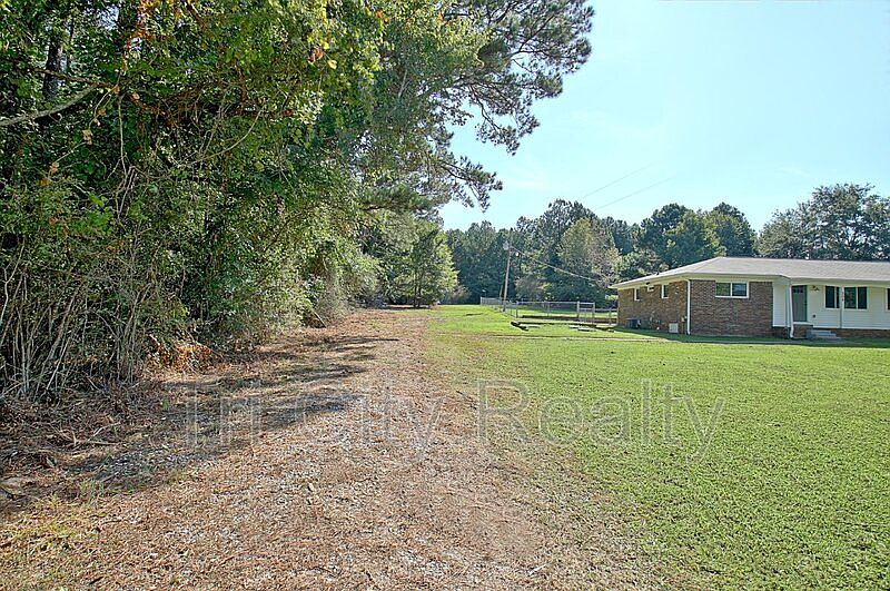 1st image of 208 Brooks Rd