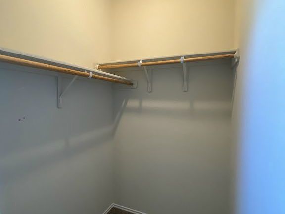 5th image of 2614 Arno St