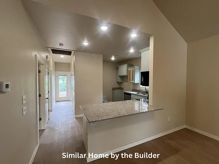 214 N 13th St — Photo 3