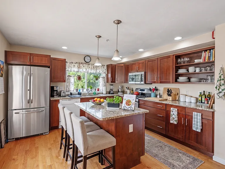 351 America Blvd #351 — Photo 9