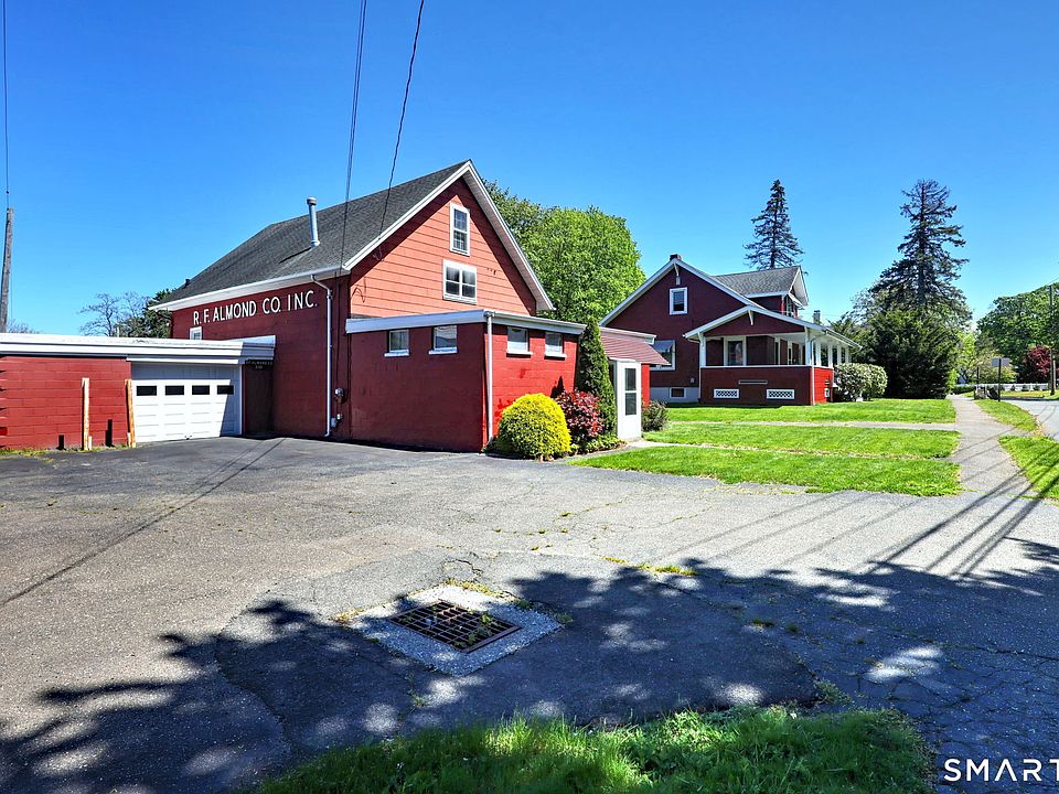 1st image of 231 West River Street