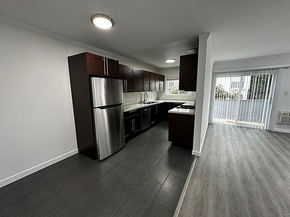 3rd image of 8843 Alcott St #8843A04