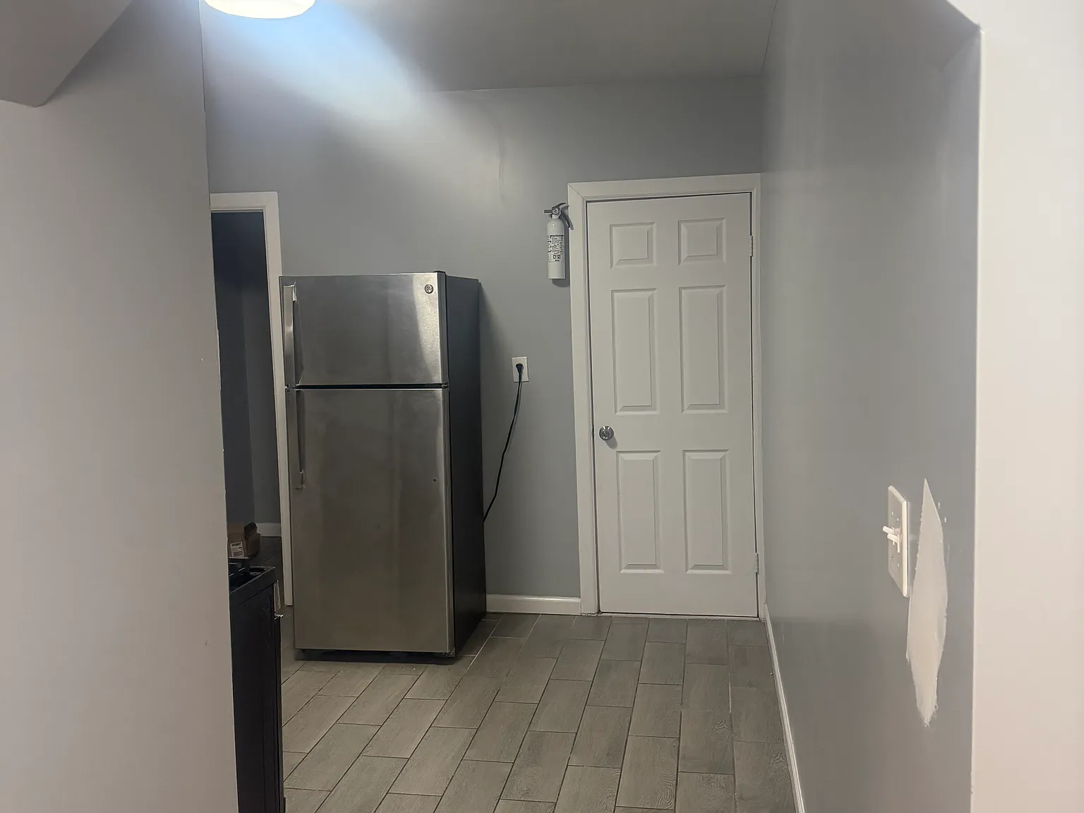 1 bed, 3000 sqft, $800 — Photo 2