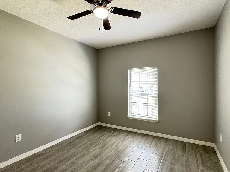 2613 Tolman Ave SE — Photo 36