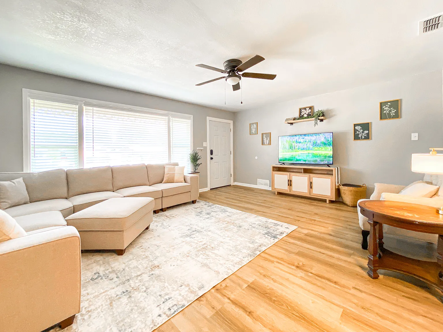 4 bed, 2219 sqft, $6,500 — Photo 4