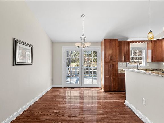 4th image of 507 Lindsay Ct