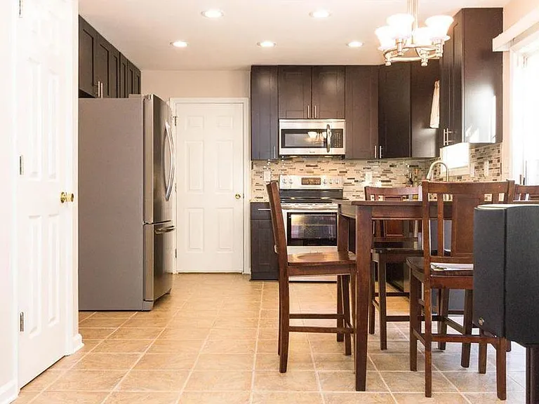 5653 Riverside Walk Dr — Photo 11