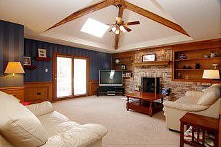 5th image of 807 S Whispering Hills Dr