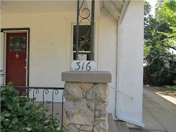 4th image of 316 E 13th St