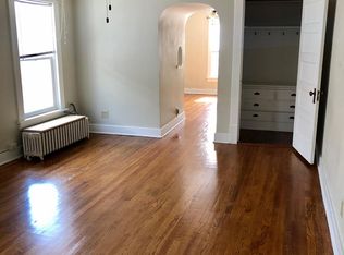 614 S 5th St APT 7, Springfield, IL 62703