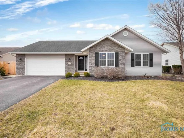 1118 Homestead Dr, Findlay, OH 45840