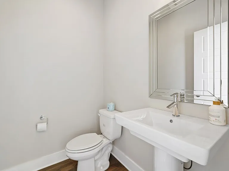 523B Weakley Ave — Photo 47