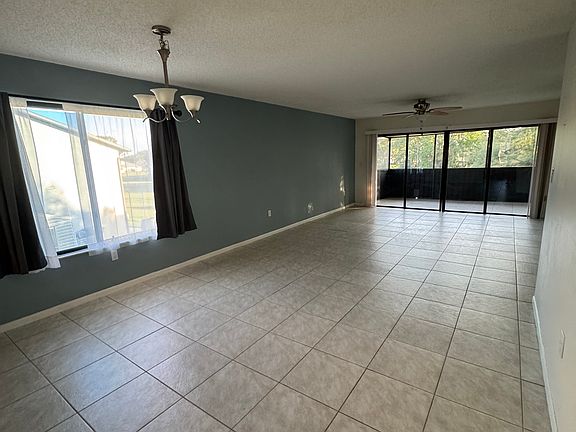 5th image of 3123 Finsterwald Dr
