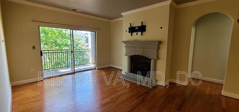 12937 Centre Park Cir #303 — Photo 2
