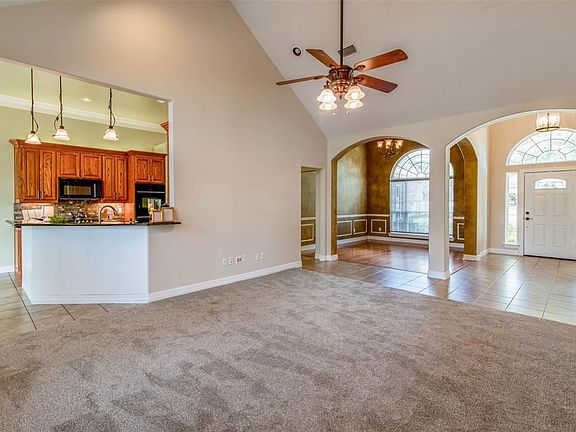 2nd image of 2302 Chandler Ct