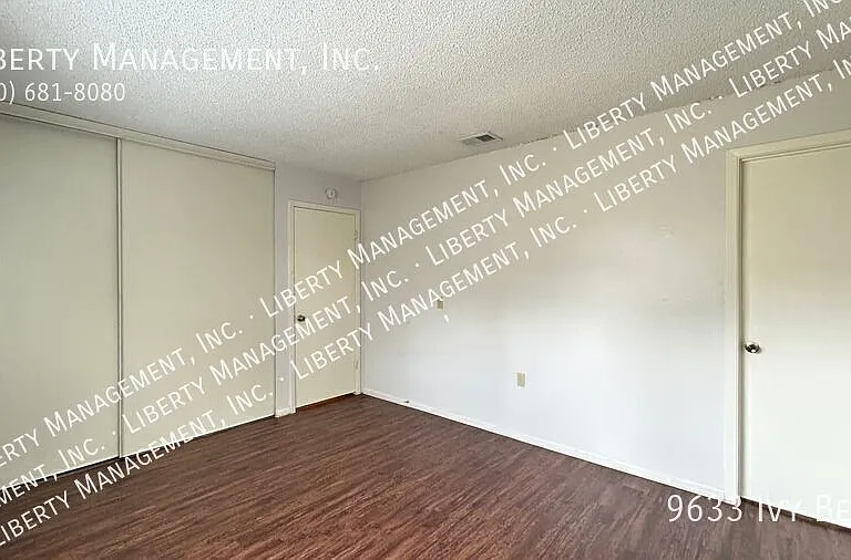 9633 Ivy Bnd — Photo 22