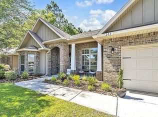 203 Amadeus Ave, Freeport, FL 32439