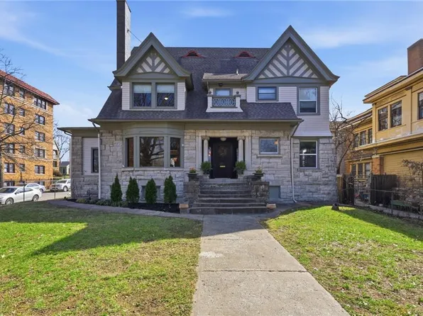 1217 E Armour Blvd, Kansas City, MO 64109