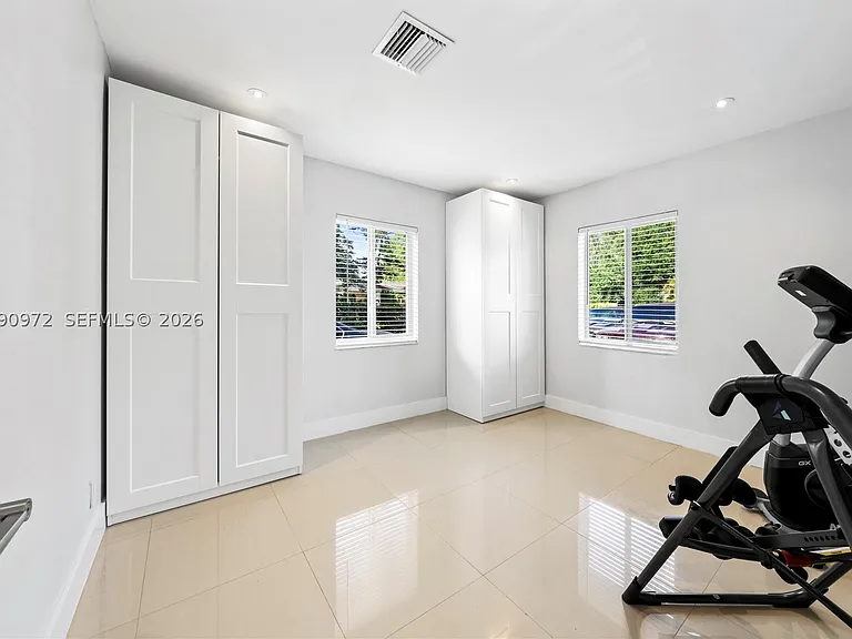 217 E Acre Dr — Photo 23