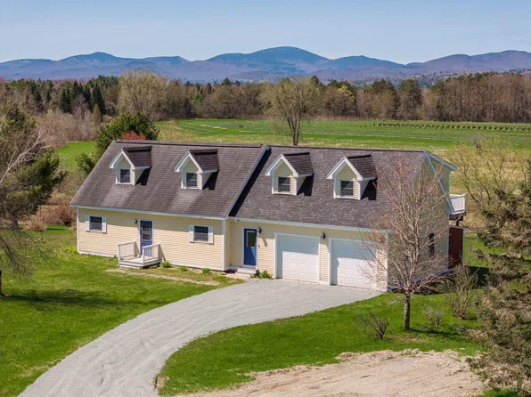 147 Gray Farm Road, Morristown, VT 05661