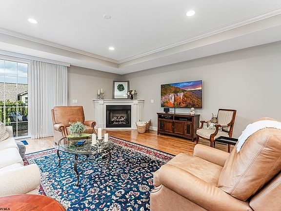 5th image of 32 Waterside Dr