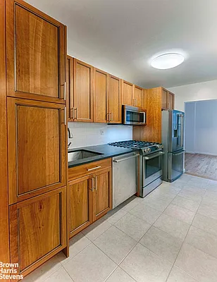 Rented by Brown Harris Stevens | media 3