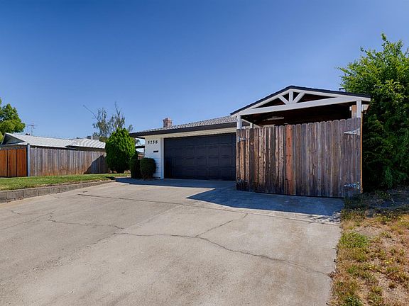 3rd image of 5758 Cada Cir