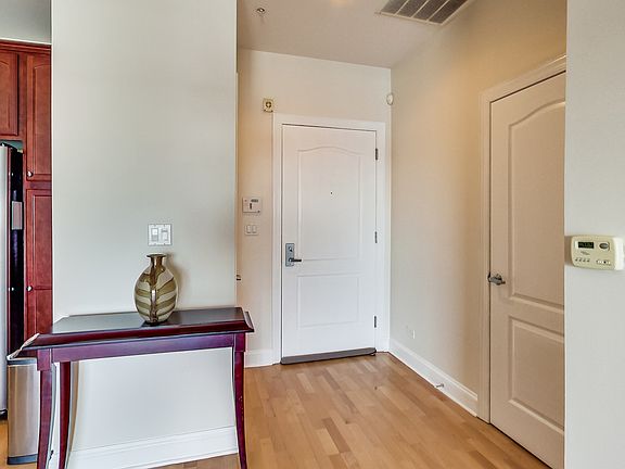 3rd image of 4953 Oakton St Unit 506