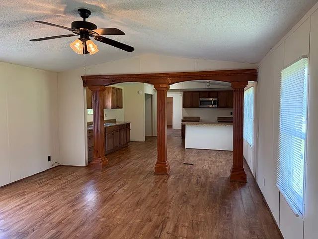 109 Kentmont Ln — Photo 7