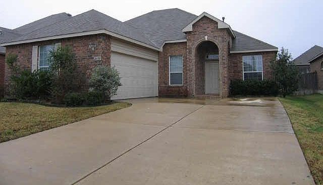 1st image of 2400 Orchid Dr